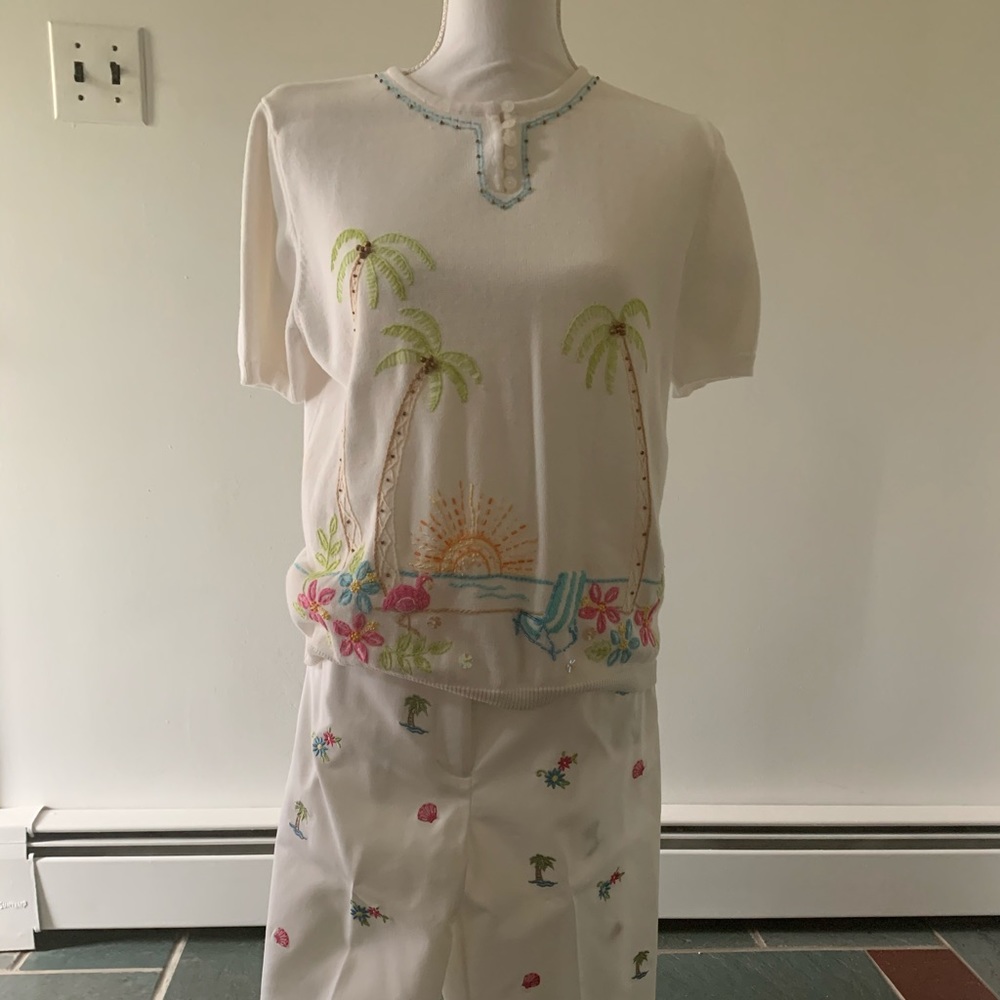 Alfred dunner knit top and Capri pants set